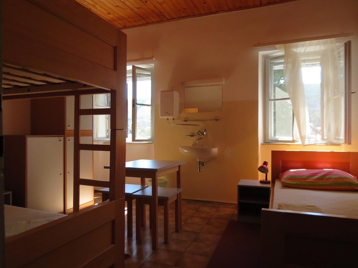 Hi Hostel Veli Losinj Exterior photo