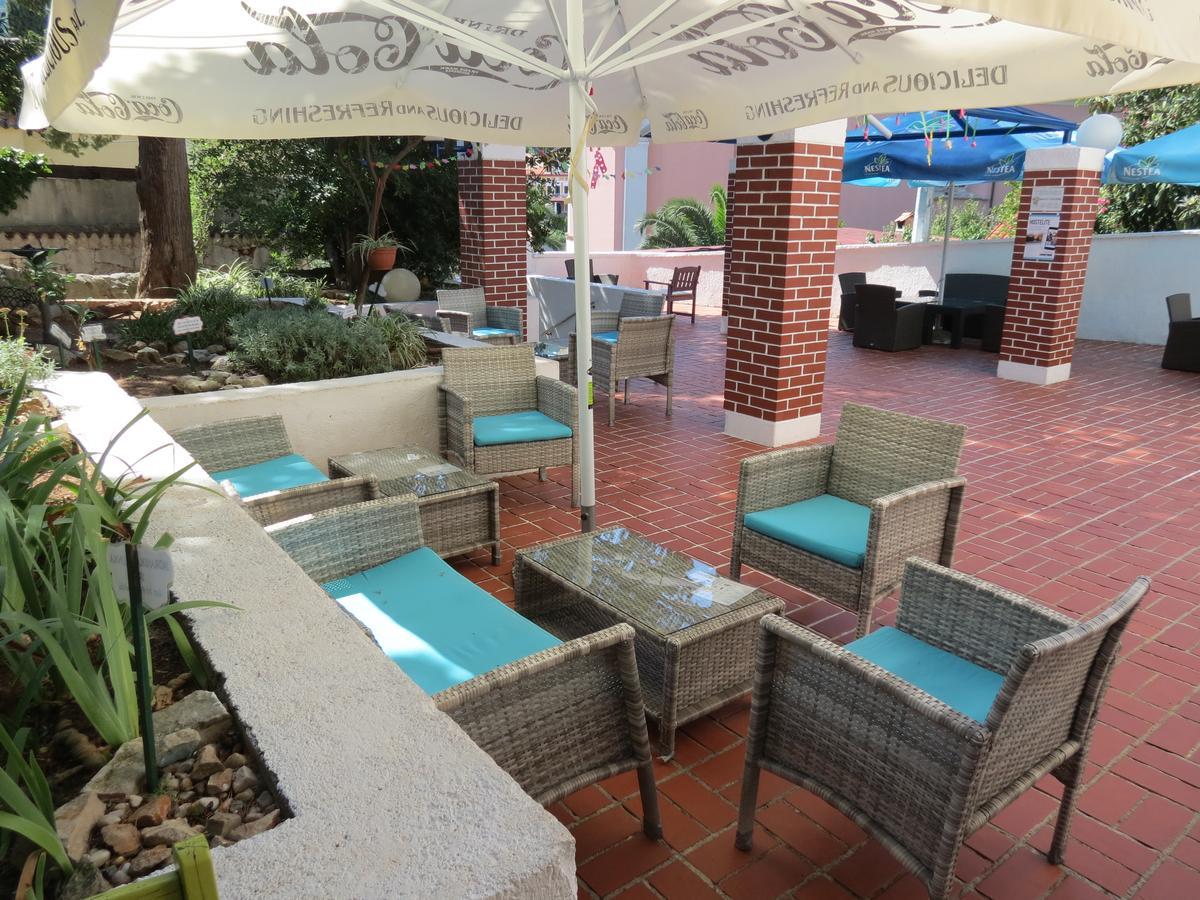 Hi Hostel Veli Losinj Exterior photo